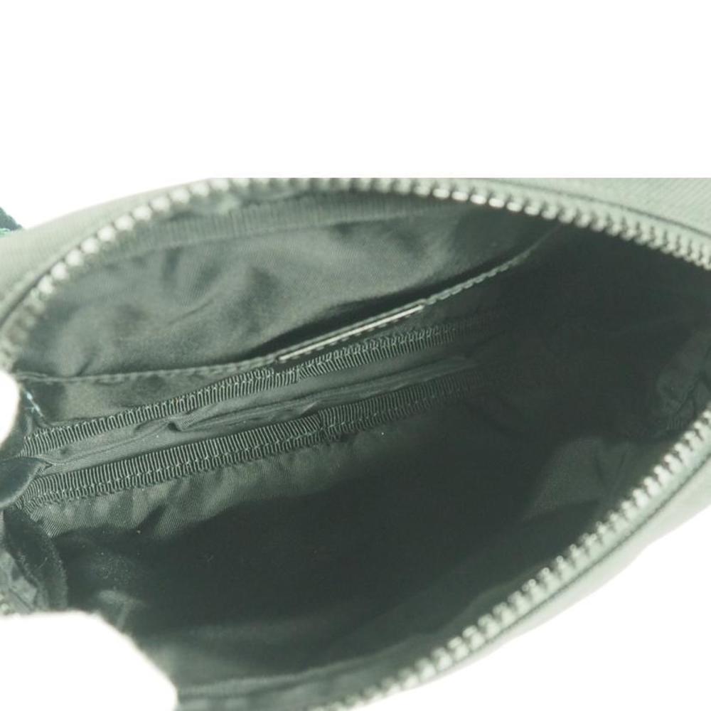 GUCCI Embroidered Tiger Body Bag - Picture 6 of 8